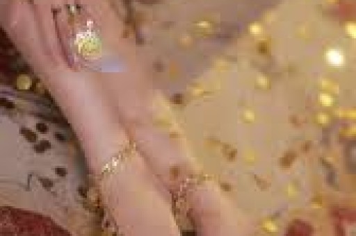 5位外表仙女私下成“老酒鬼”的女明星闫妮的反差让人惊讶